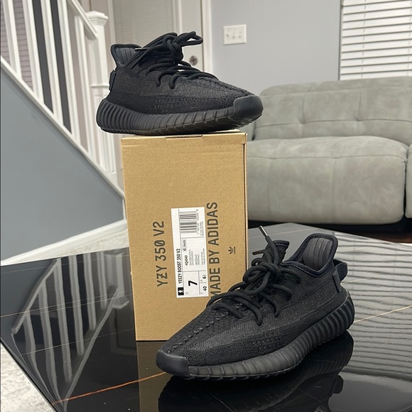 Adidas Yeezy Boost 350 V2 Black Sneakers